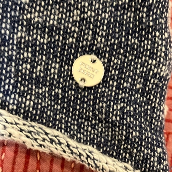 Point Zero sweater - blue jeans fade color - Picture 3 of 13
